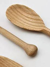 Cargar imagen en el visor de la galería, Small wood spoon - El Arce Imaginario