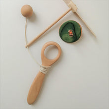 Cargar imagen en el visor de la galería, Traditional toys kit - El Arce Imaginario