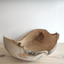 Load image into Gallery viewer, Olive wood Bowl