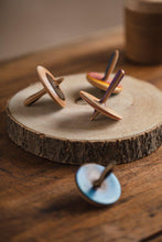 Load image into Gallery viewer, Spin top made from recycled skateboards - El Arce Imaginario